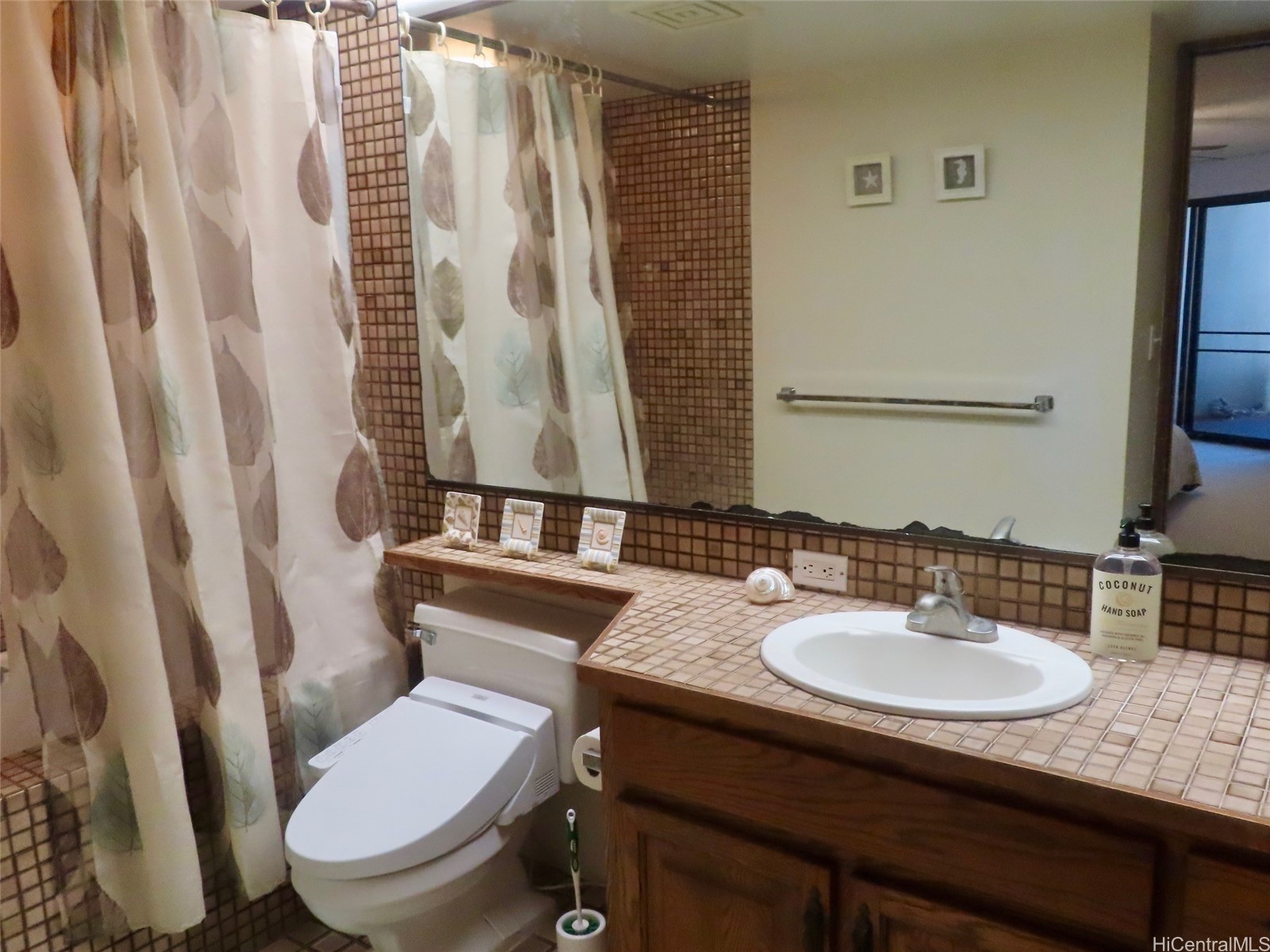 555 Hahaione Street 12D