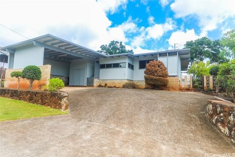 1483 Makamua Street Pearl City HI 96782