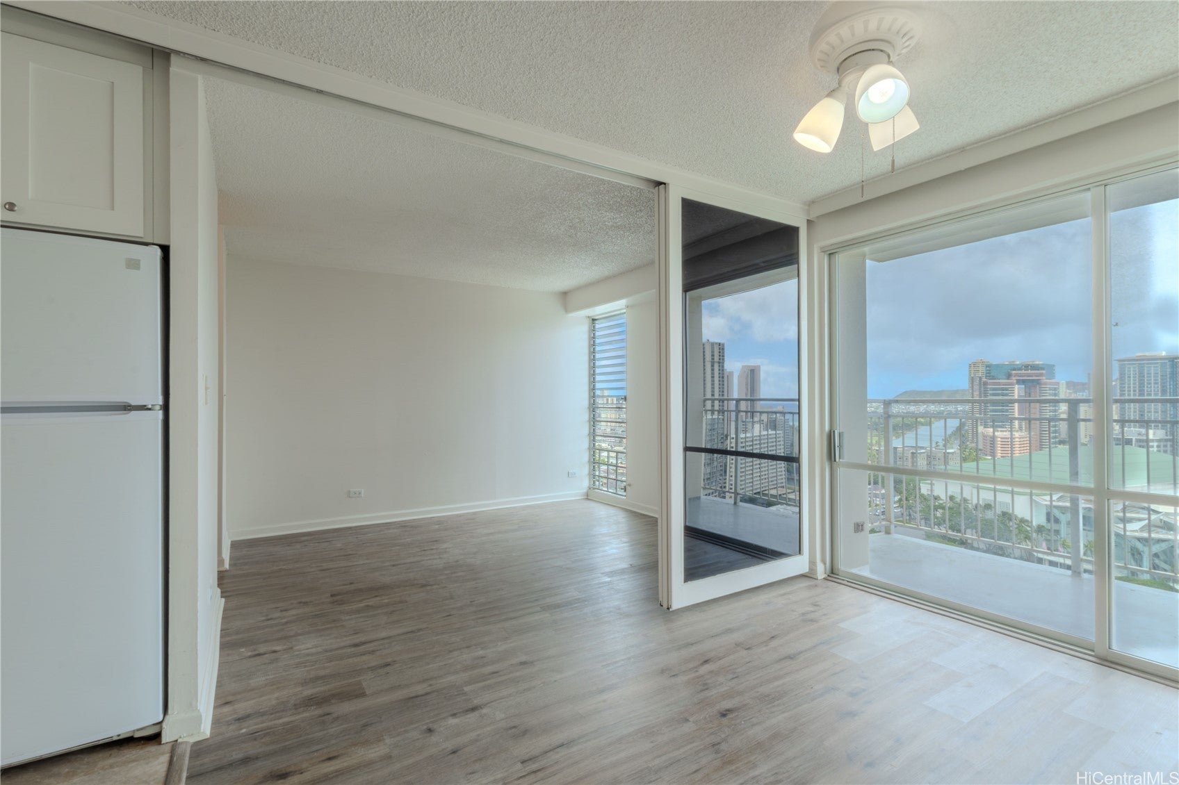 1655 Makaloa Street 2406