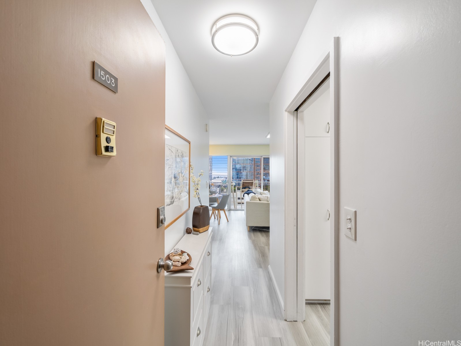 731 Amana Street 1503