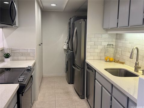 Photo of 2600 Pualani Way #104, Honolulu, HI 96815 (MLS # 202611149)