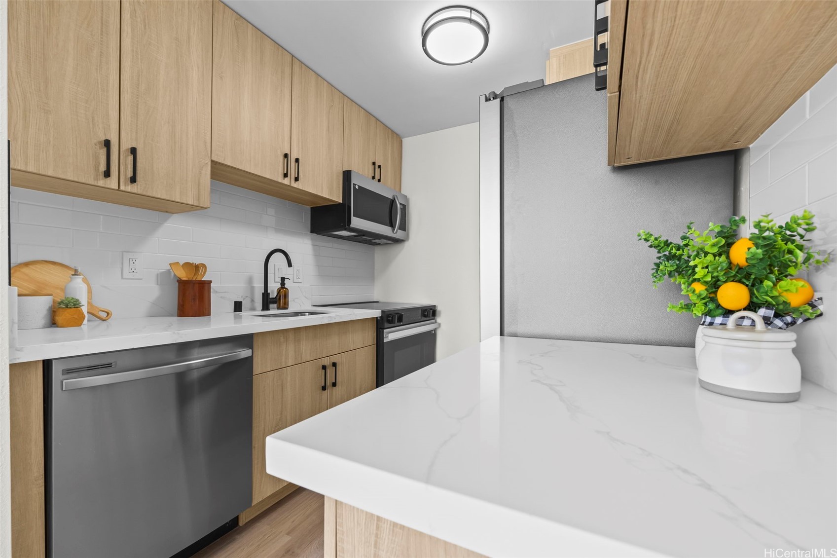 2092 Kuhio Avenue 1404