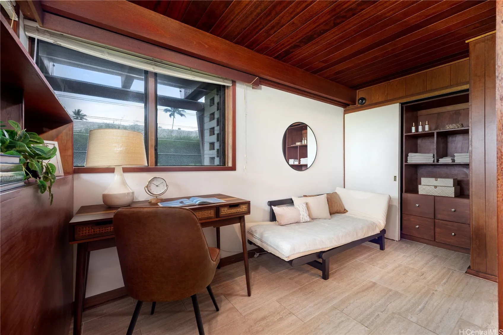 Kailua, Hawaii 96734, United States, 3 Bedrooms Bedrooms, ,3 BathroomsBathrooms,Residential,Pending,214837