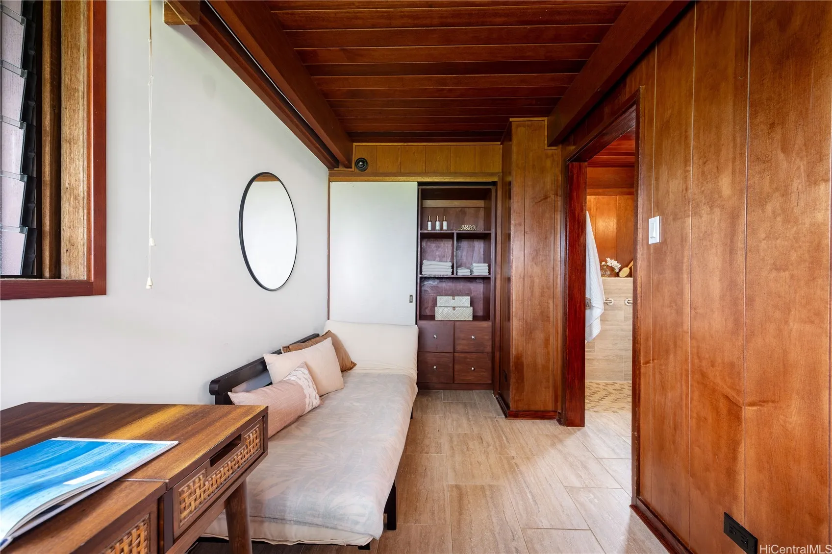 Kailua, Hawaii 96734, United States, 3 Bedrooms Bedrooms, ,3 BathroomsBathrooms,Residential,Pending,214837