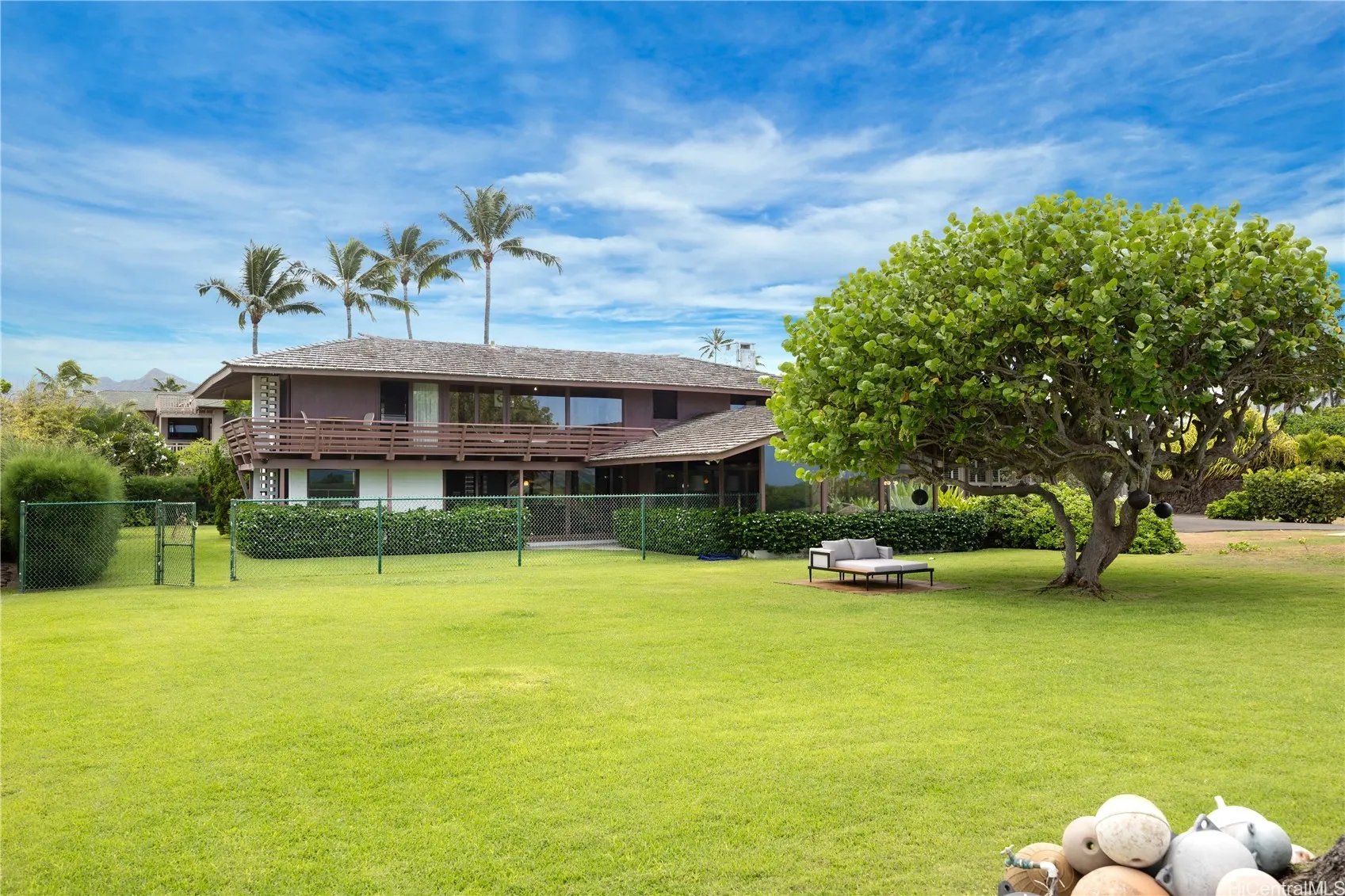 Kailua, Hawaii 96734, United States, 3 Bedrooms Bedrooms, ,3 BathroomsBathrooms,Residential,Pending,214837