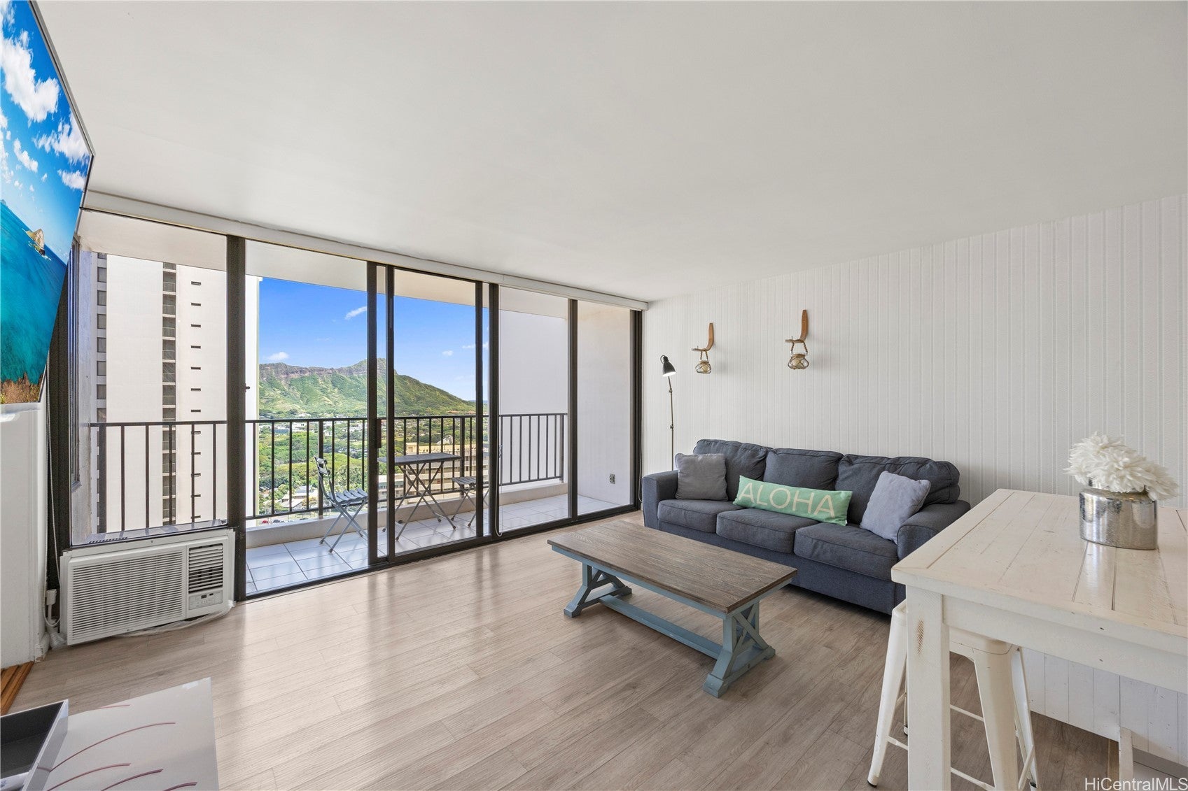 201 Ohua Avenue T1-3201