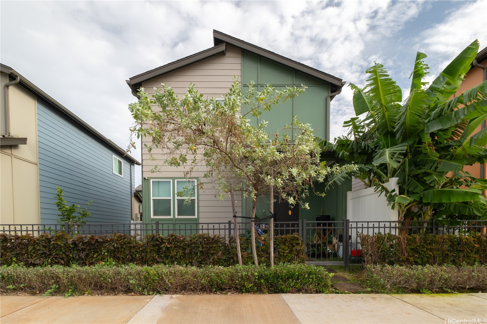 91-1640 Honouliuli Street 76