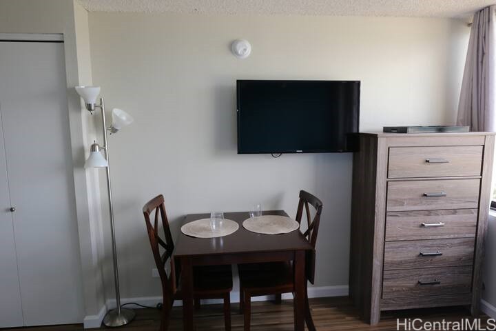 Hawaiian Monarch Condominium