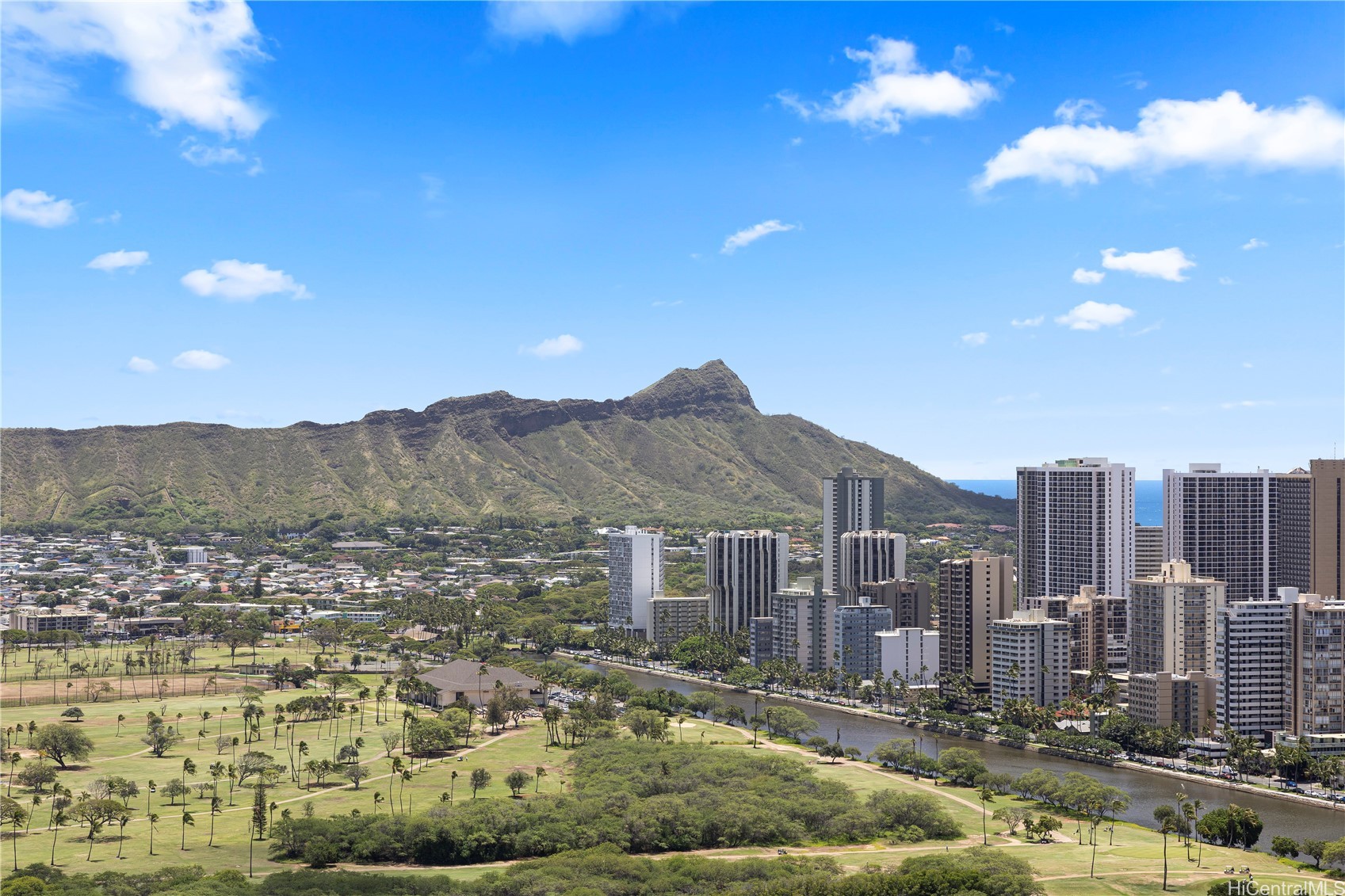 581 Kamoku Street PH4