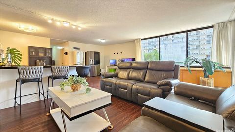 2215 Aloha Drive DH405 Honolulu HI 96815