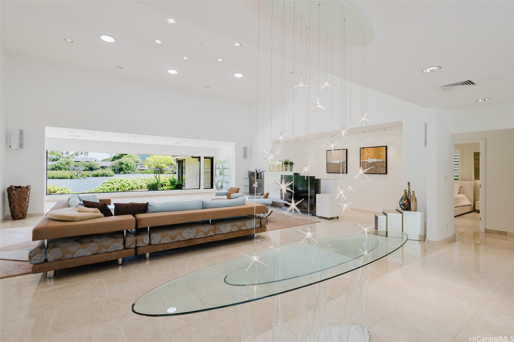 5949 Kalanianaole Highway A