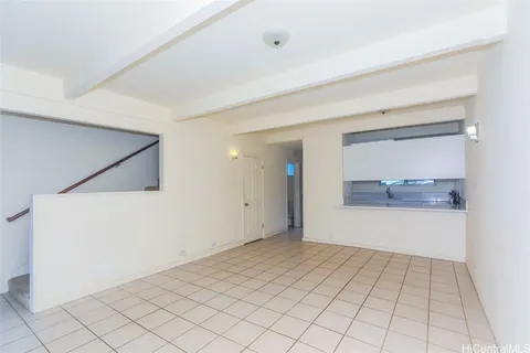 MLS: 202509258