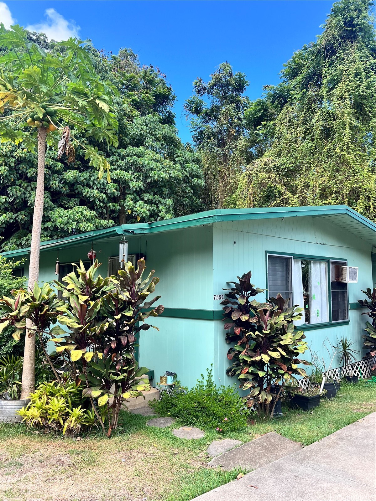 41-755 Kumuhau Street