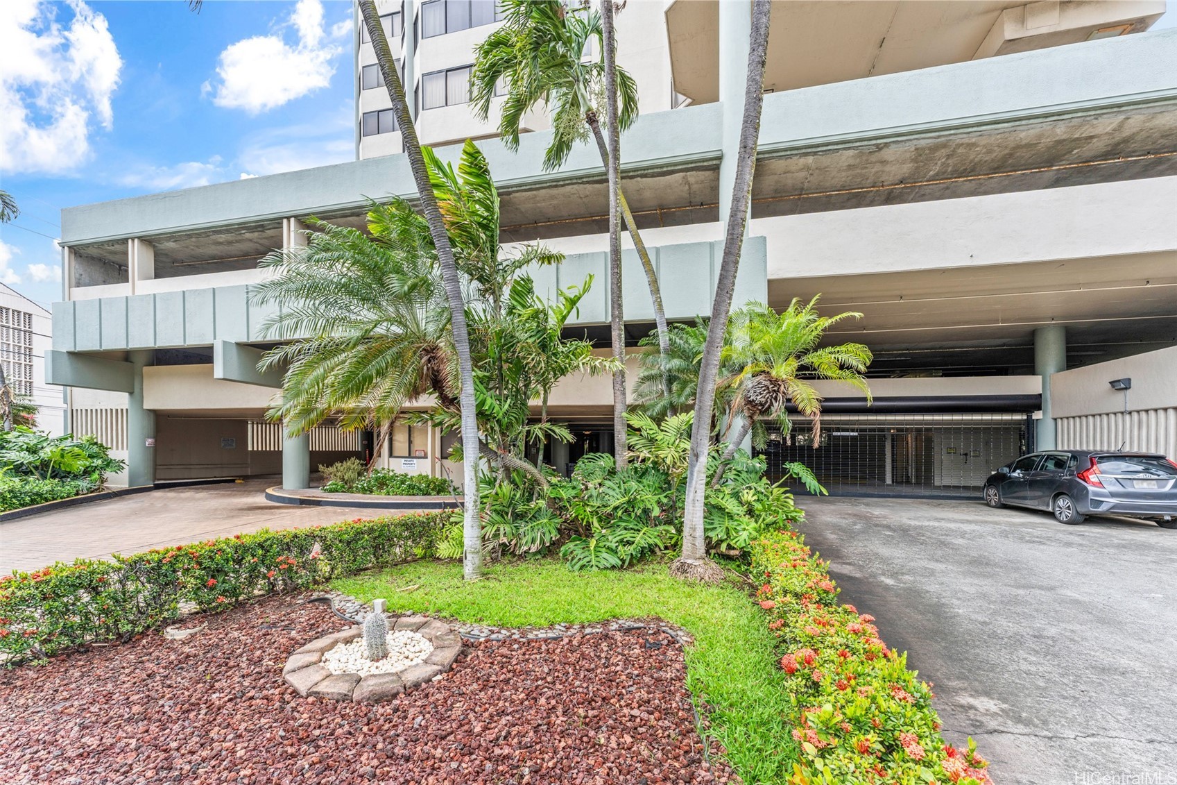 Sovereign Condominium