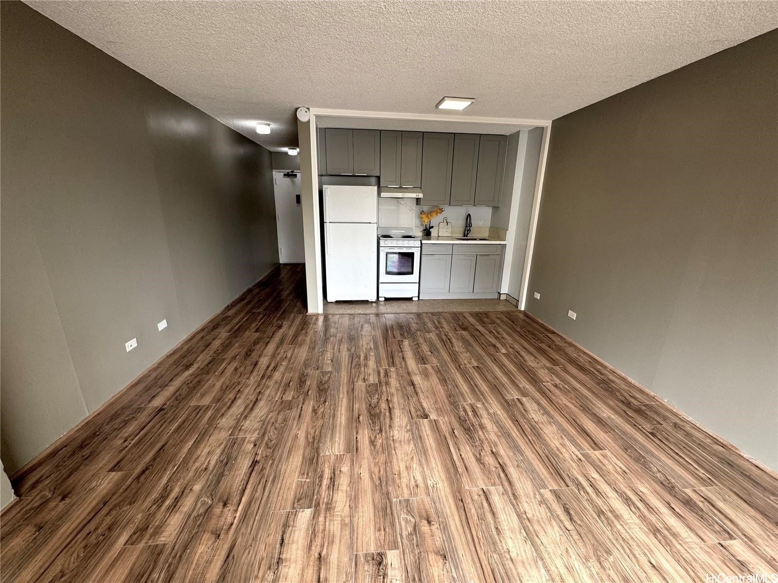2345 Ala Wai Boulevard 1015