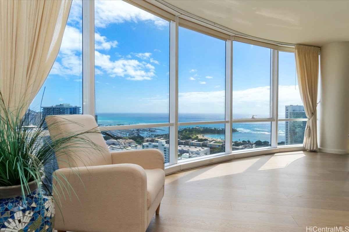 1296 Kapiolani Boulevard II-4703