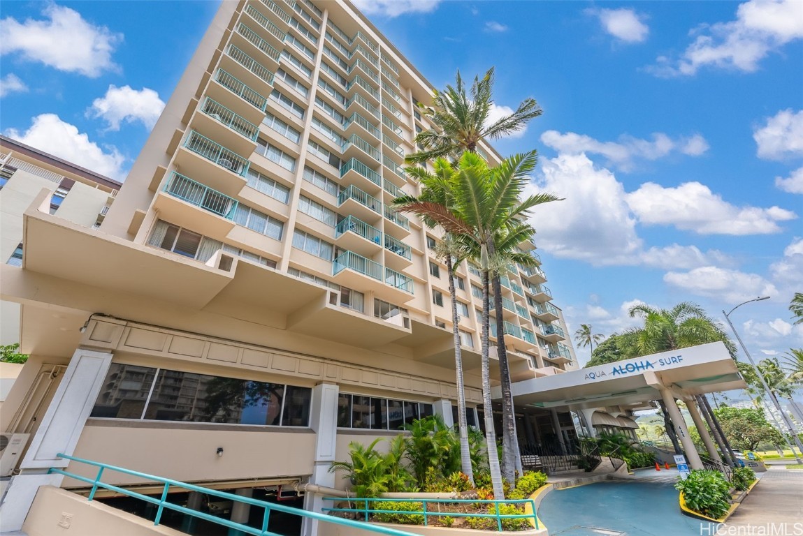 Aloha Surf Hotel Condominium