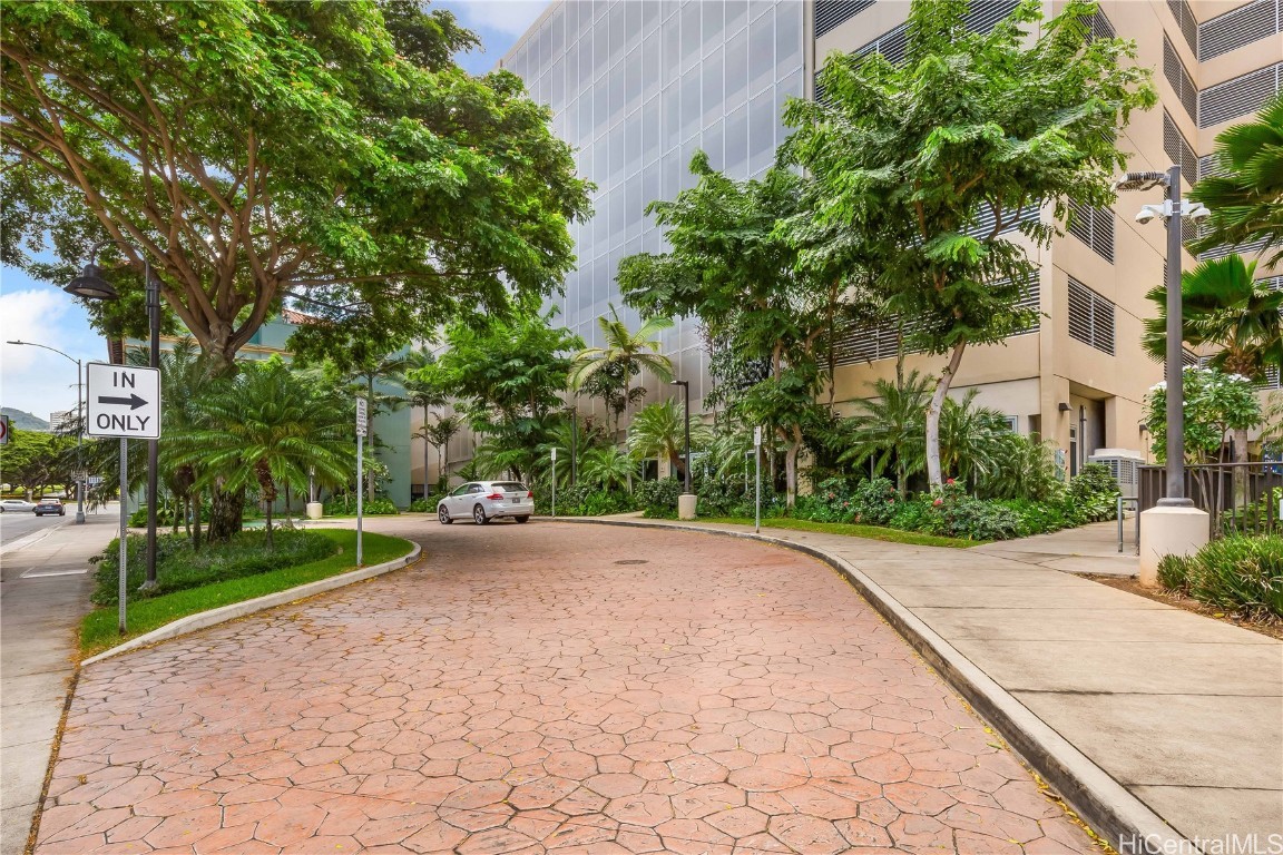 801 South St Condominium