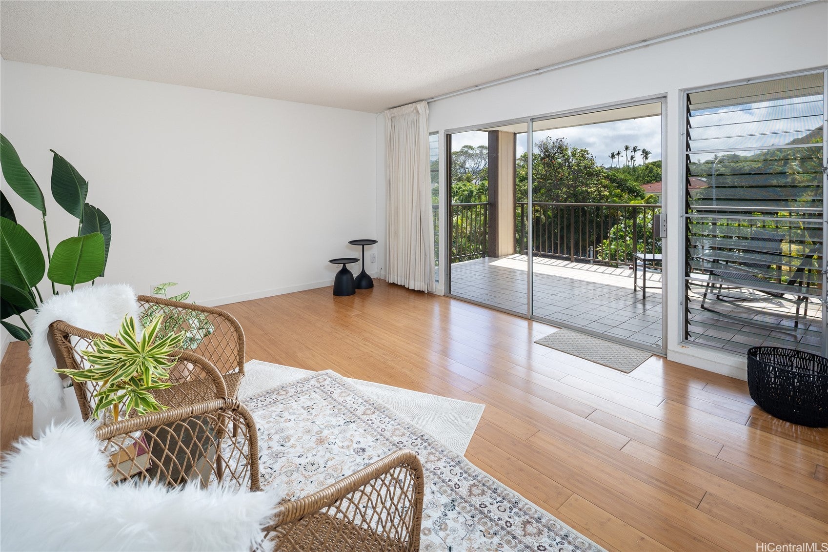 3721 Kanaina Avenue 305