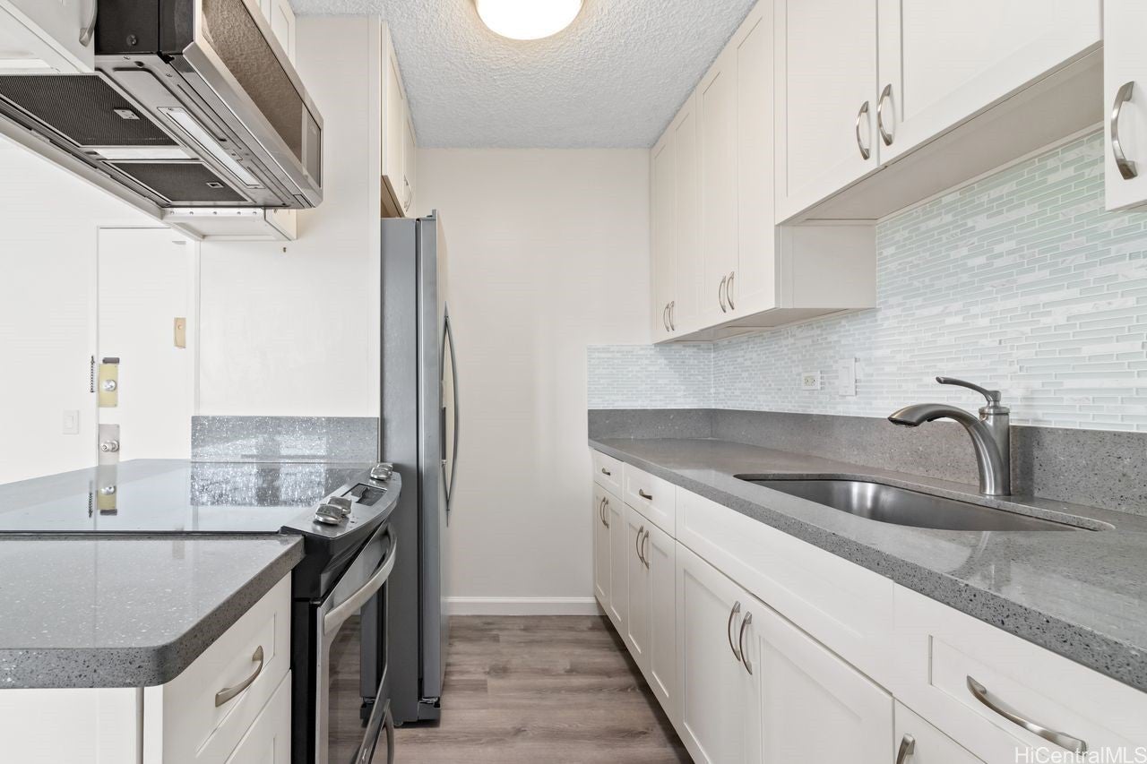 2740 Kuilei Street 1703
