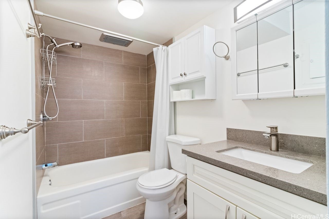 2740 Kuilei Street 1703