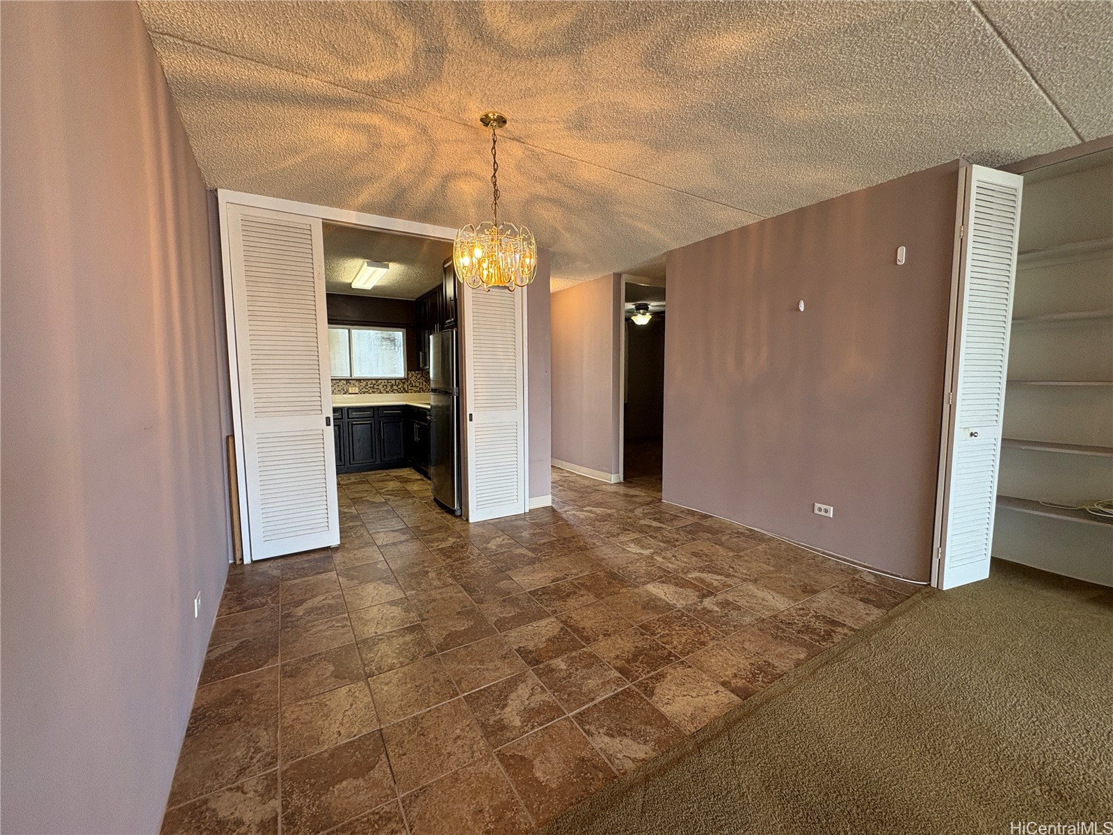 469 Ena Road 2611