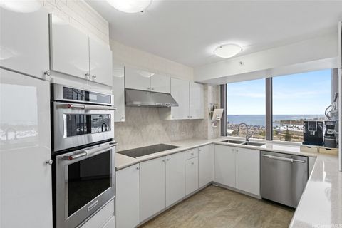 425 South Street Mauka/1701 Honolulu HI 96813