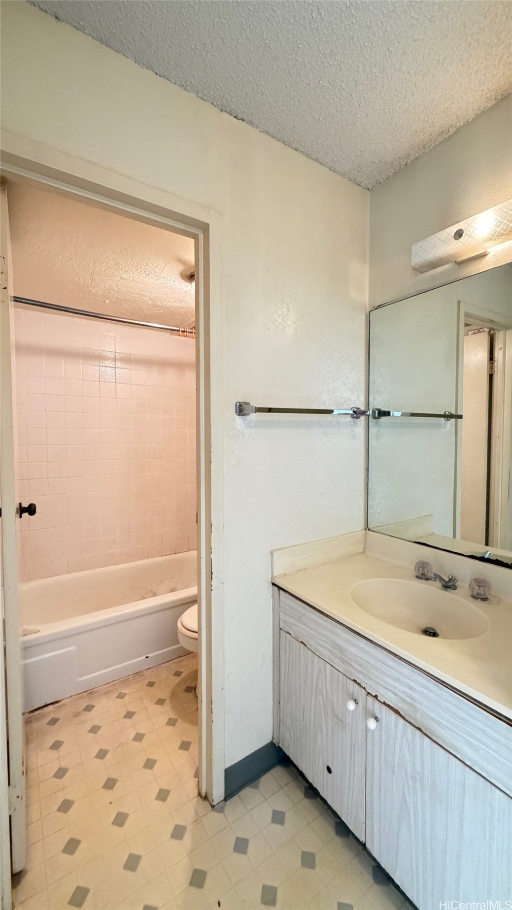 1920 Ala Moana Boulevard 1115