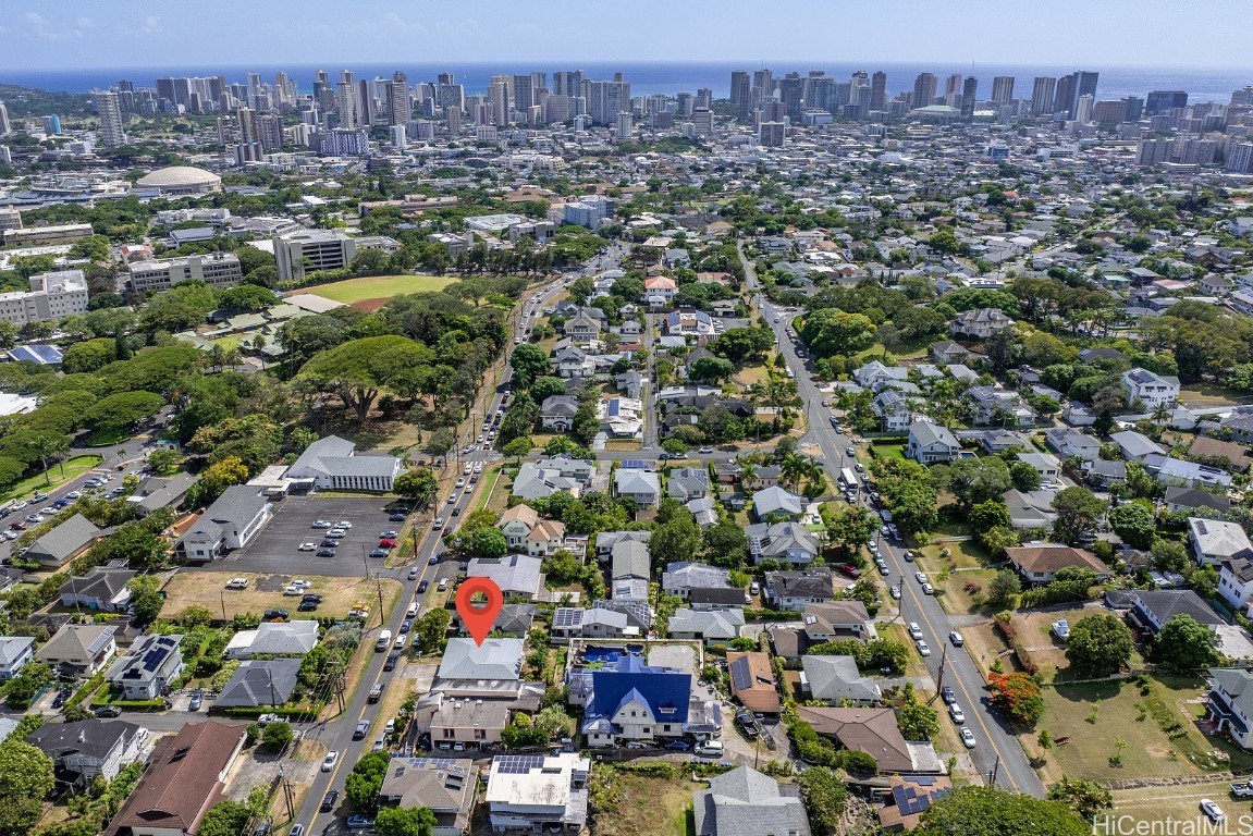 Manoa Home Residence