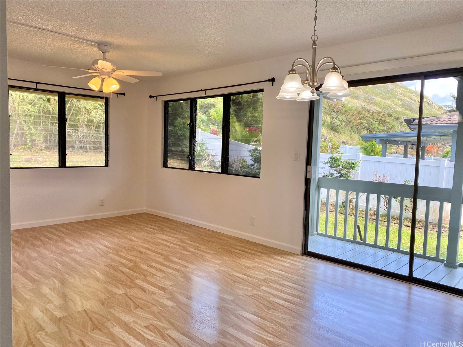 1349 Kaeleku Street