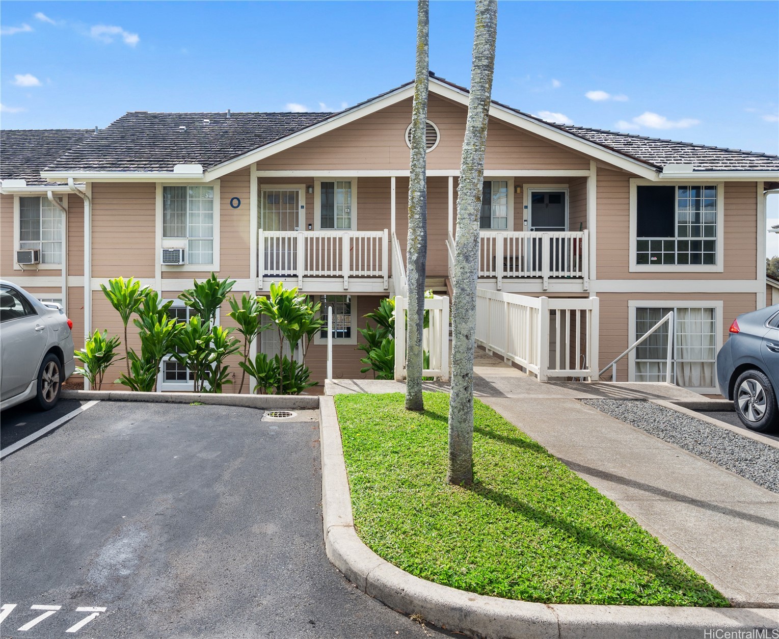 Cliffside Village At Waipio Condominium