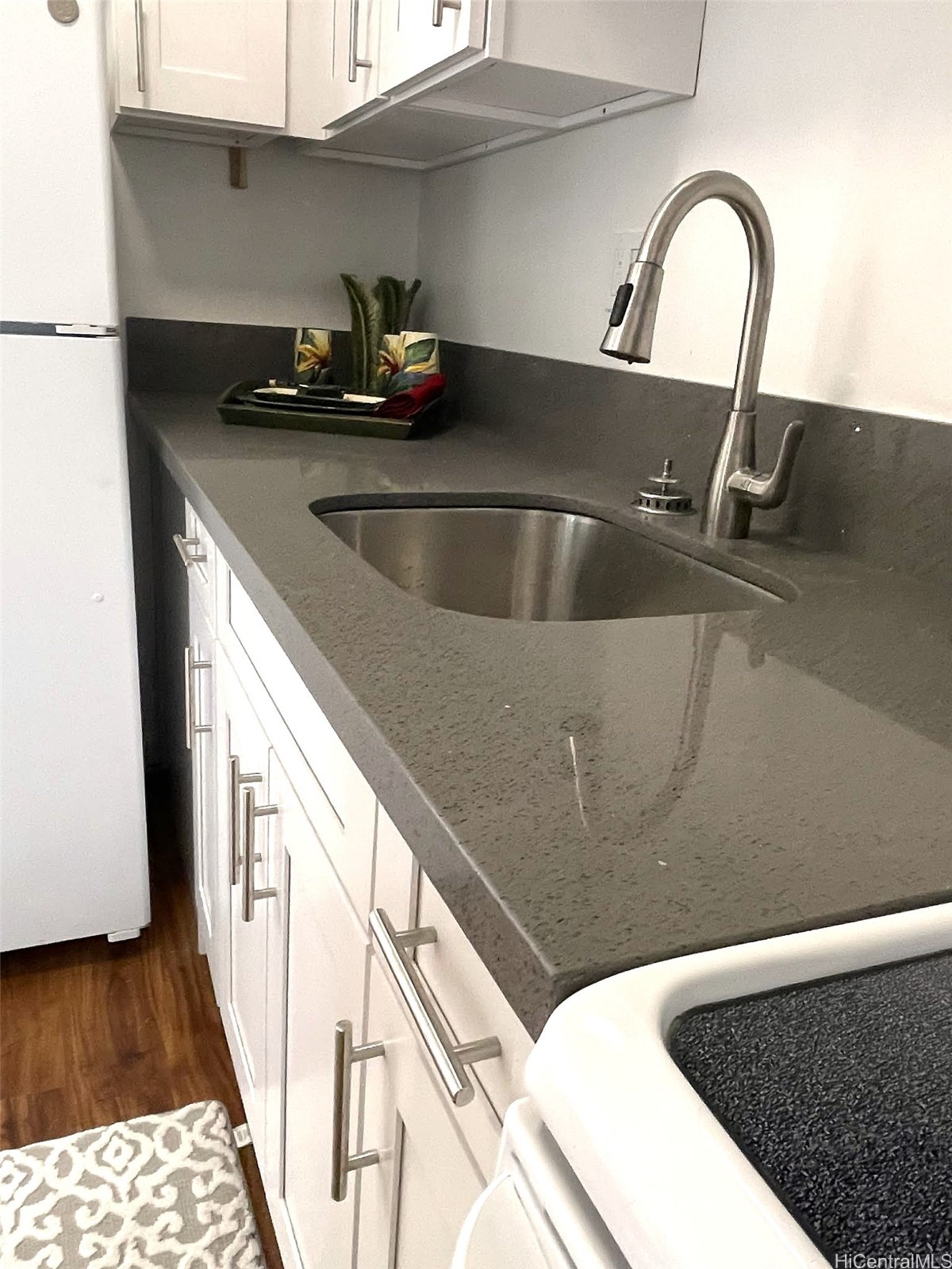 1560 Thurston Avenue 1201