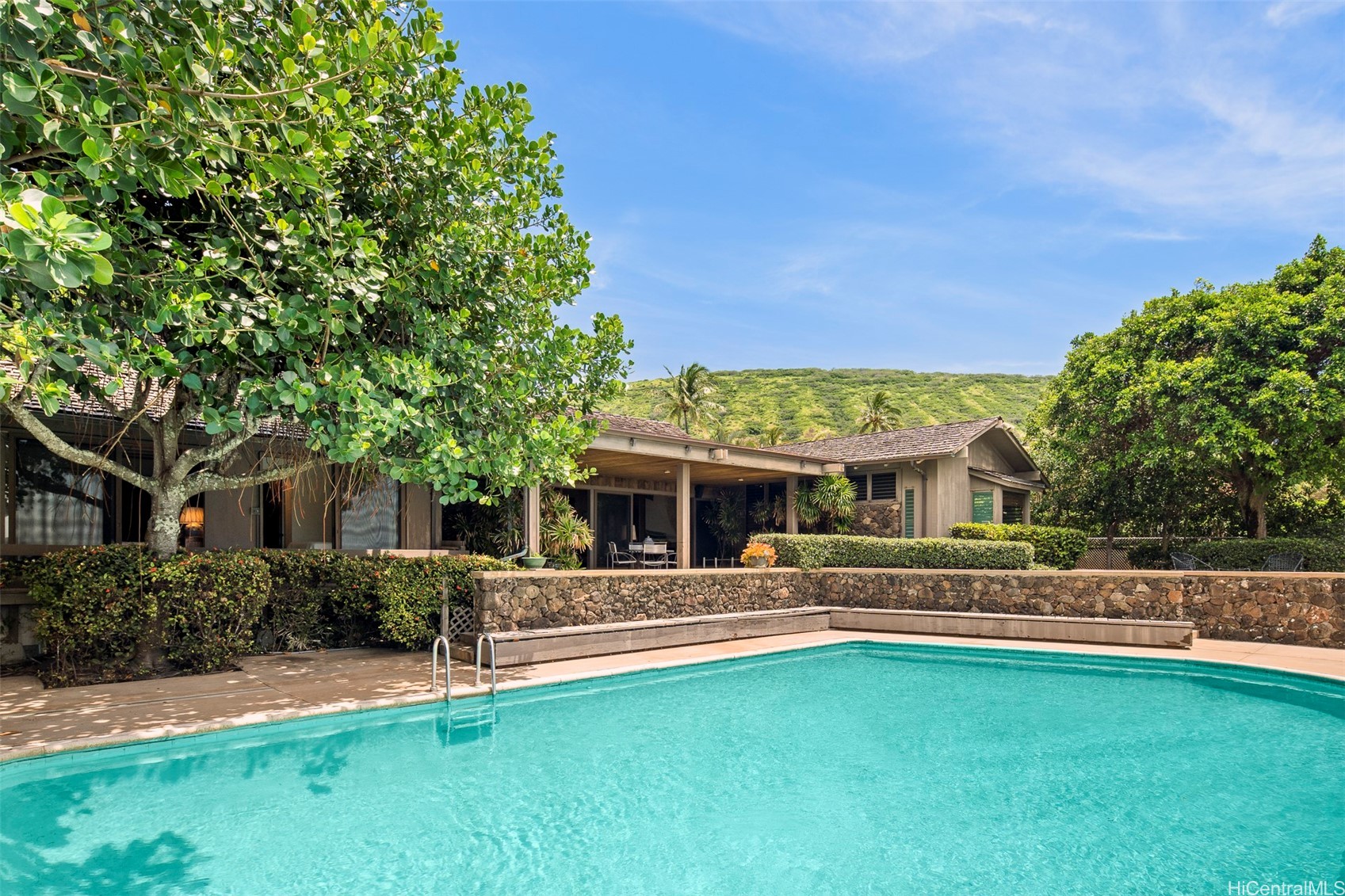 459 A Portlock Road