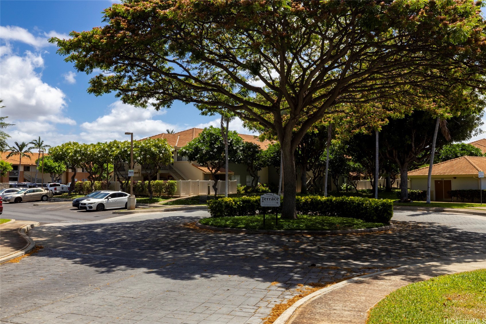 Aeloa Terrace Condominium