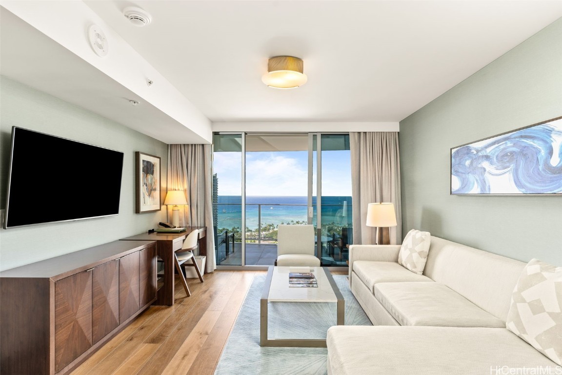 2139 Kuhio Avenue 3106