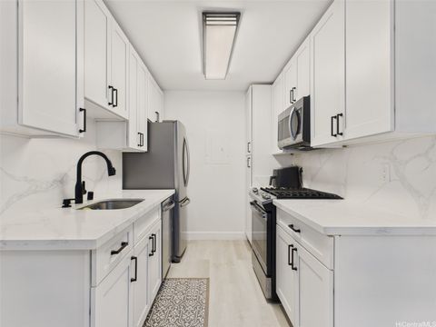 Photo of 91-1089 Puamaeole Street #15A, Ewa Beach, HI 96706 (MLS # 202520356)