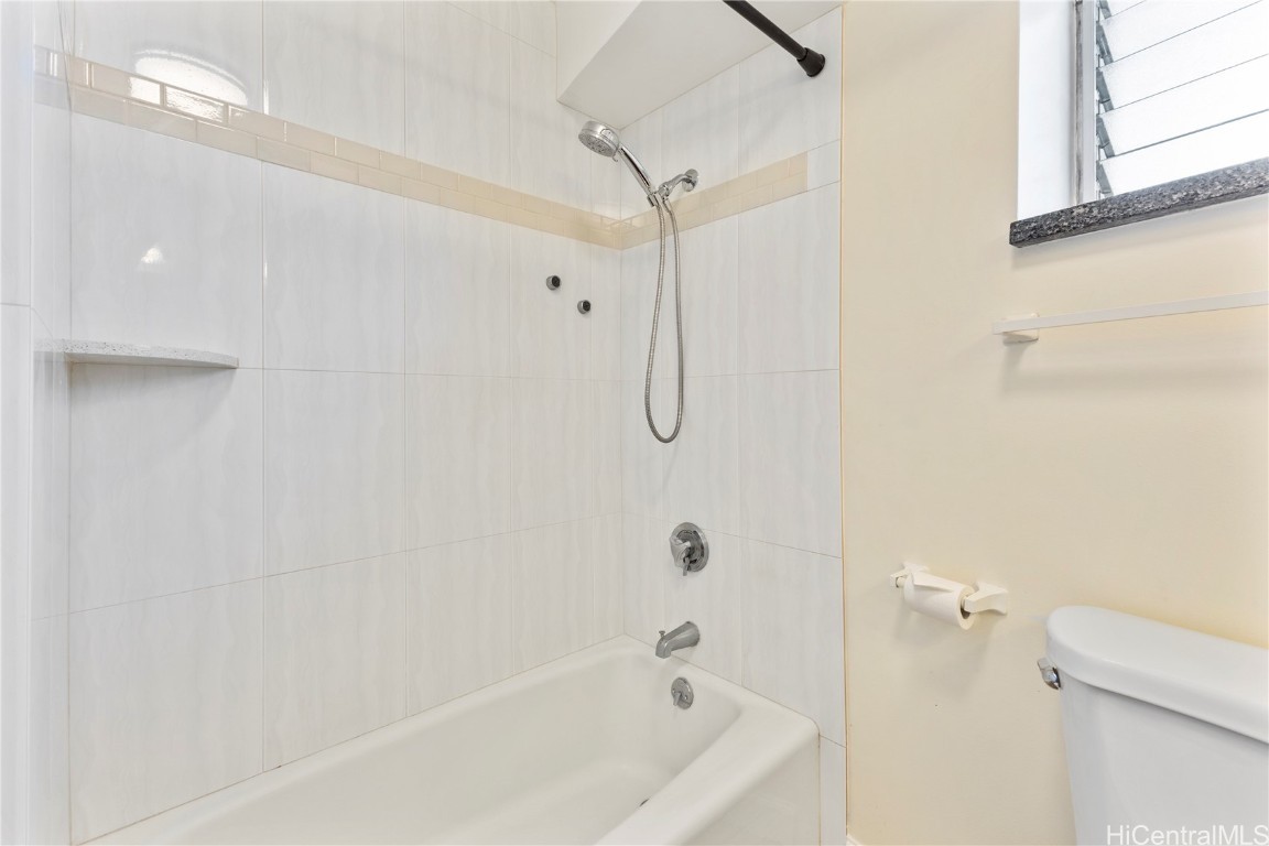 1717 Ala Wai Condominium