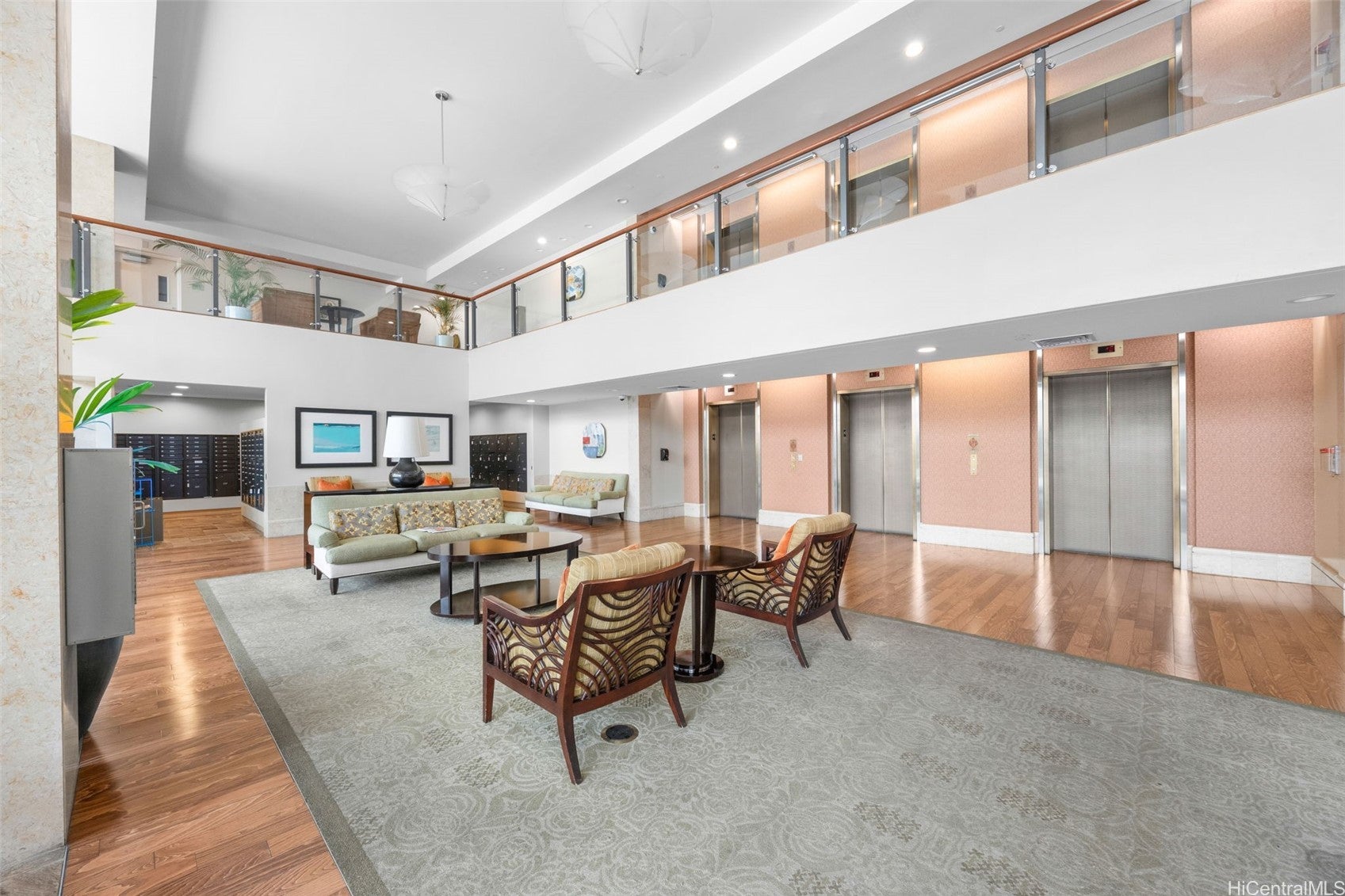 600 Queen Street 2201