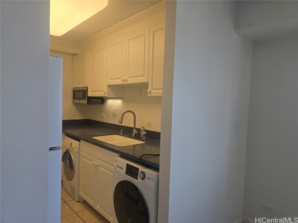King Manor Residential Lease