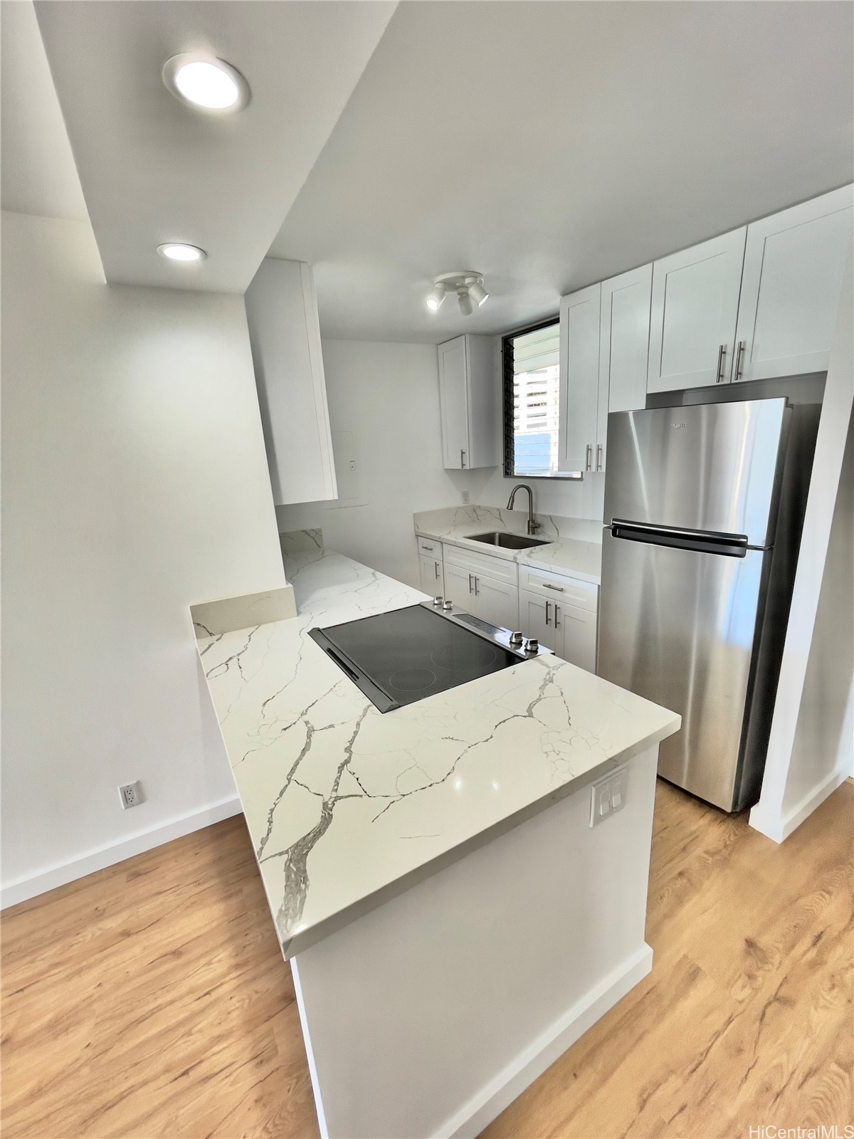 1215 Alexander Street 601