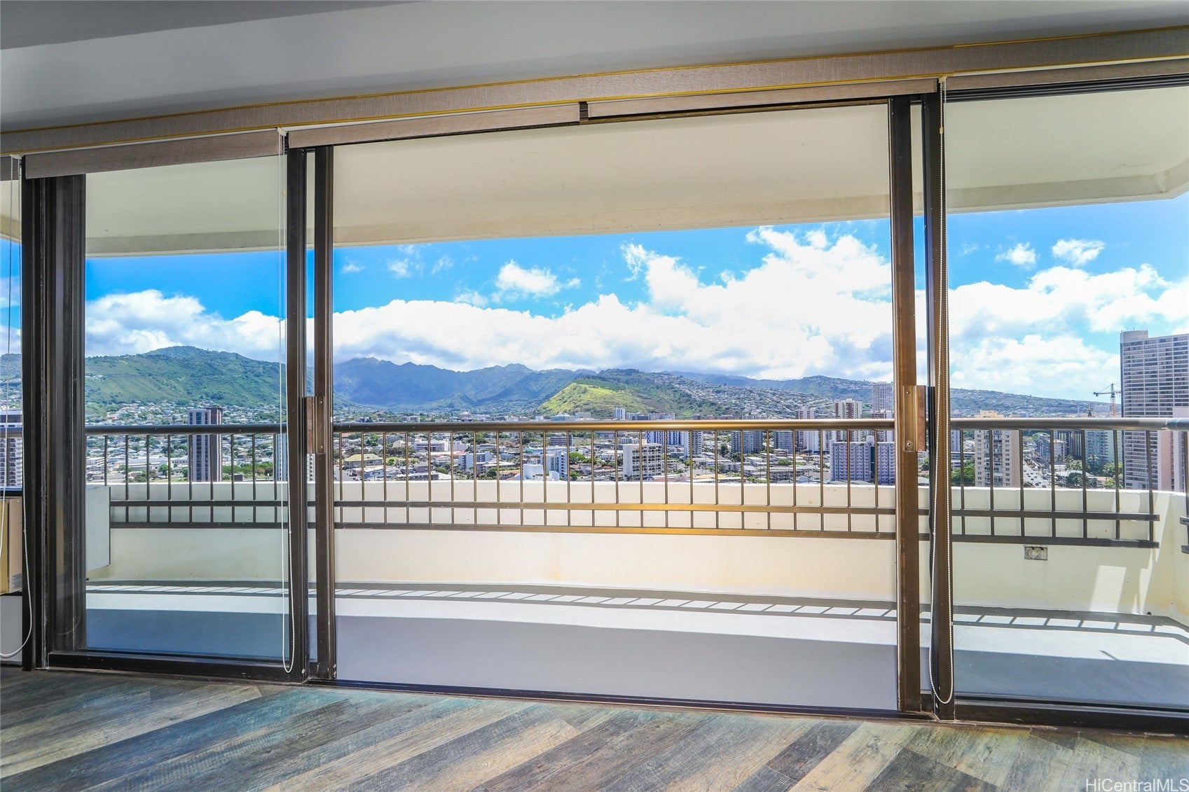 2333 Kapiolani Boulevard 2203