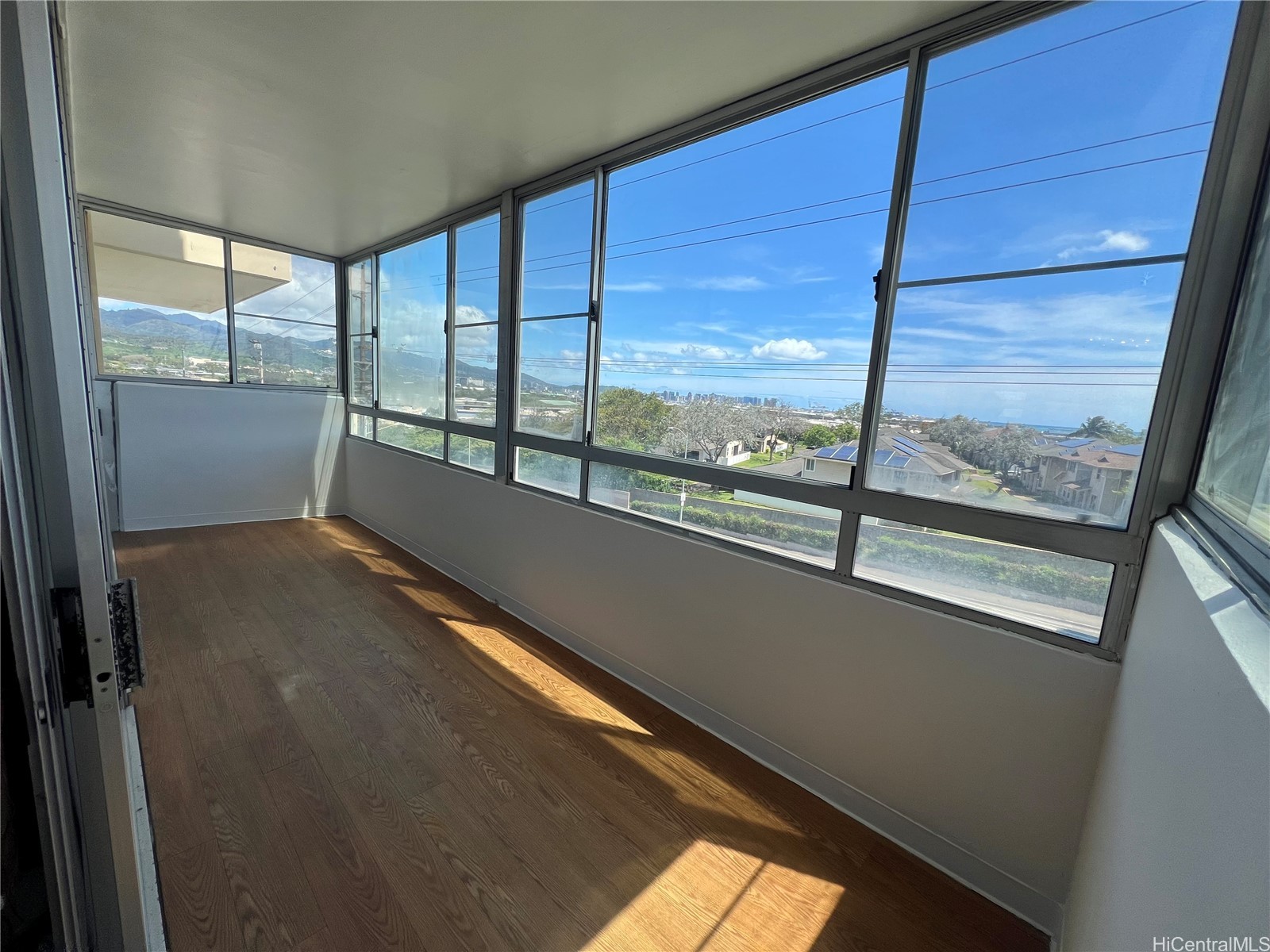 1015 Ala Napunani Street 403