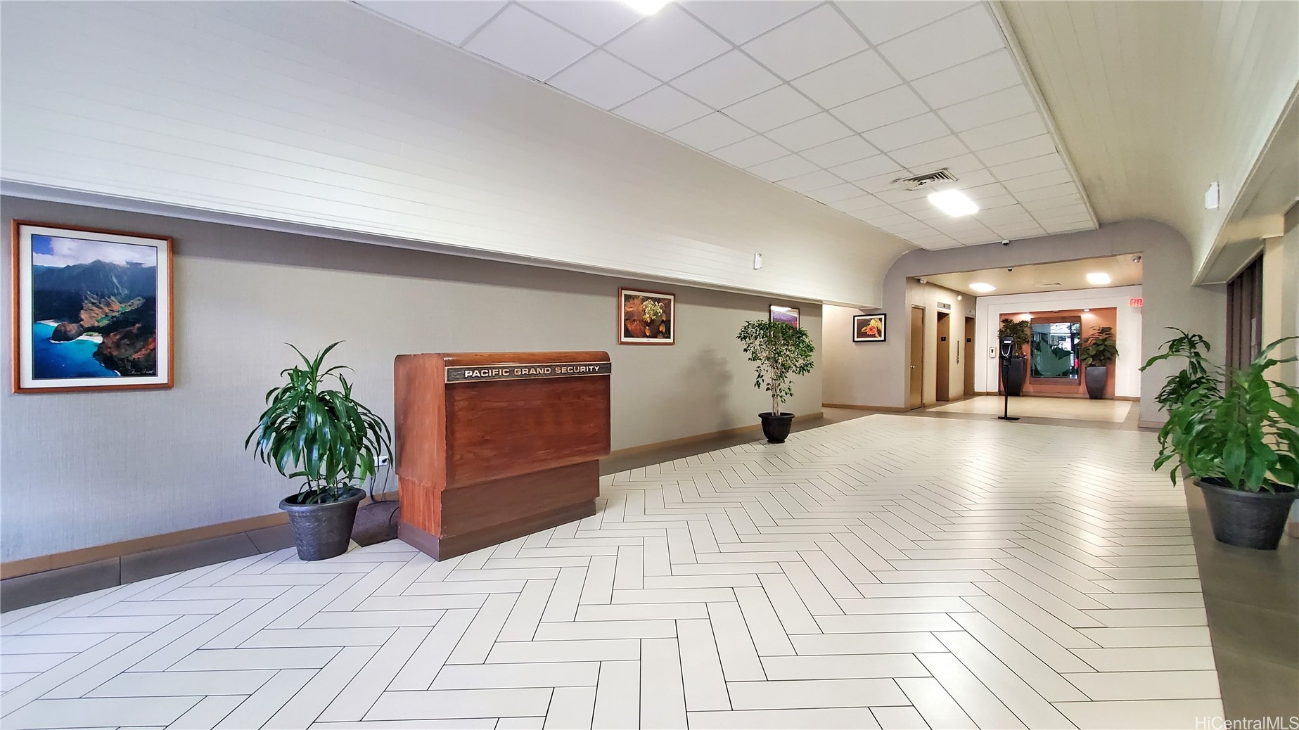747 Amana Street 2204