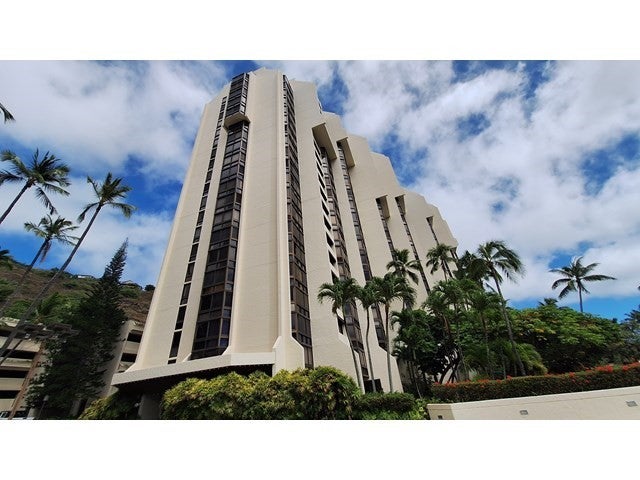 501 Hahaione Street 1-14L