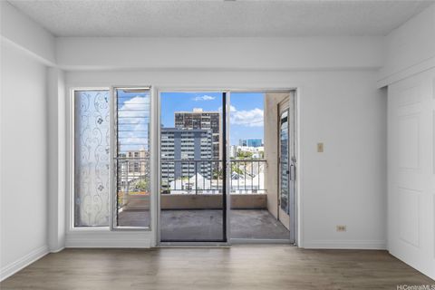 Photo of 1314 Victoria Street #803, Honolulu, HI 96814 (MLS # 202613489)