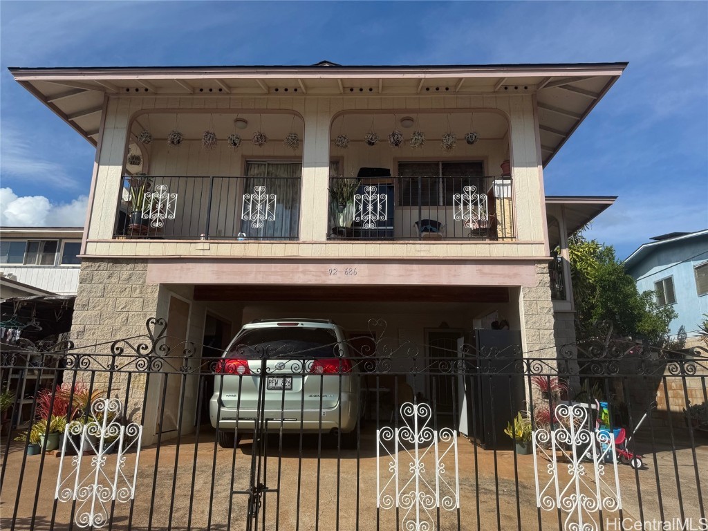 92-686 MALAHUNA Loop