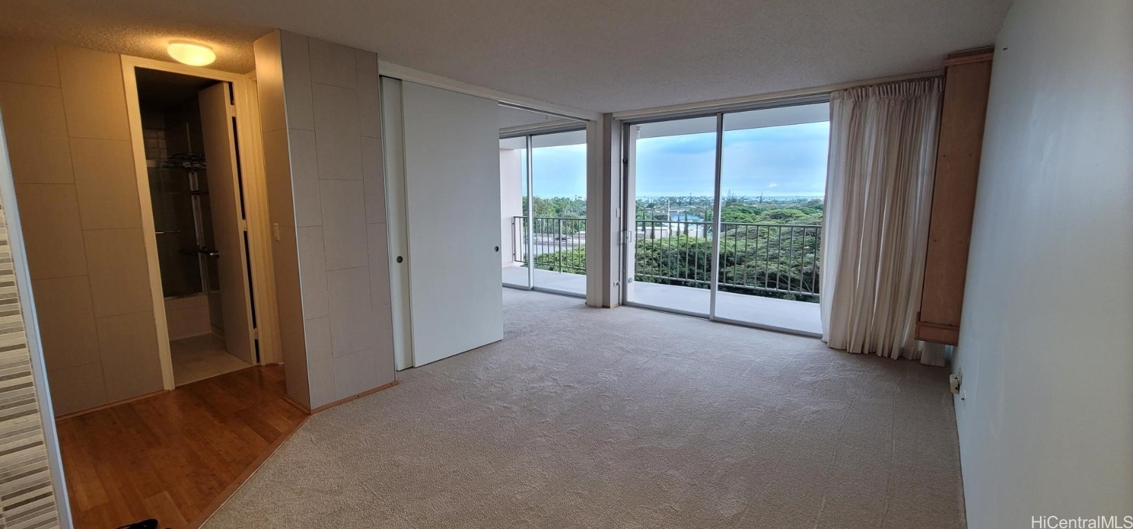 4300 Waialae Avenue A605
