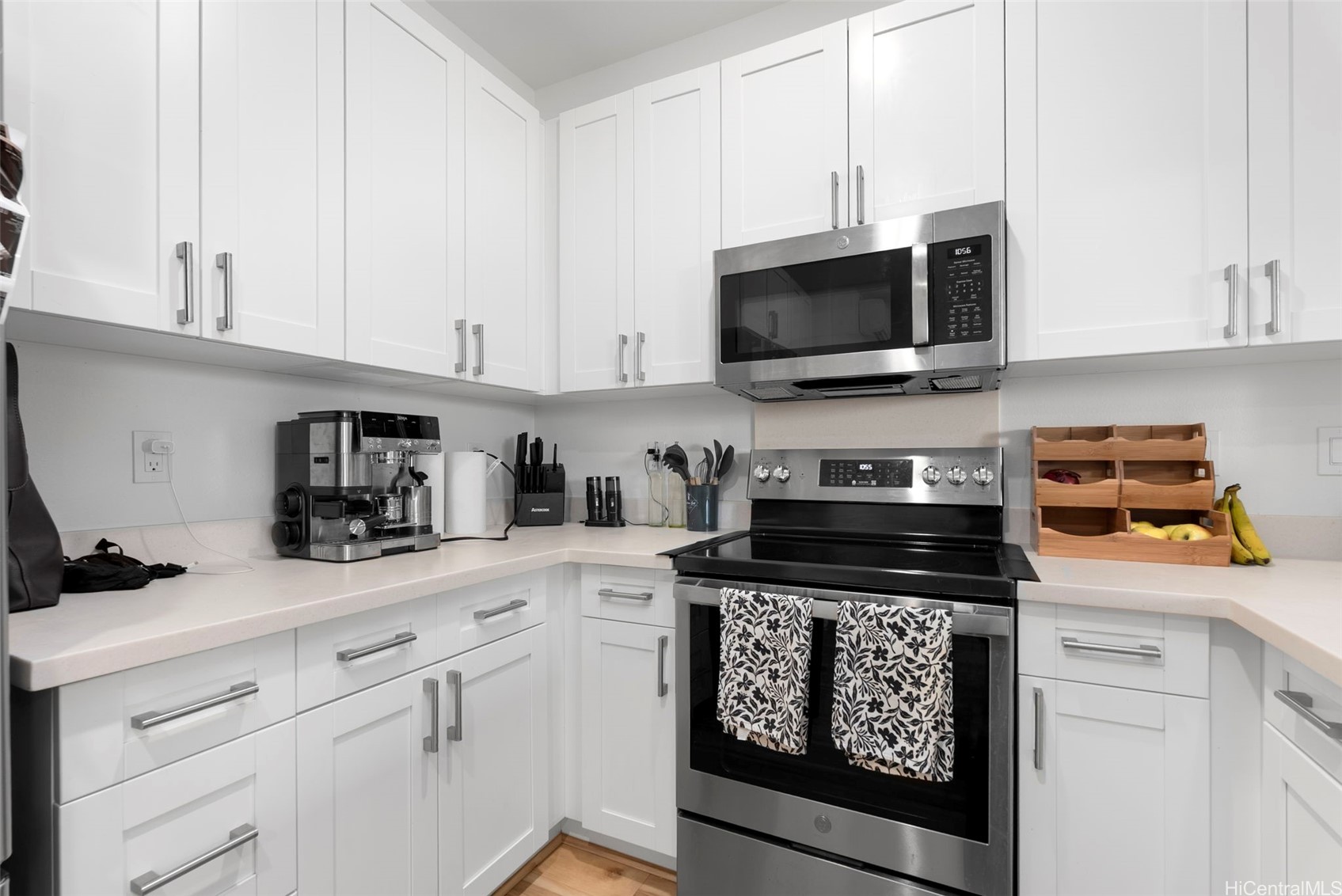 94-1188 Kalahikiola Drive 606