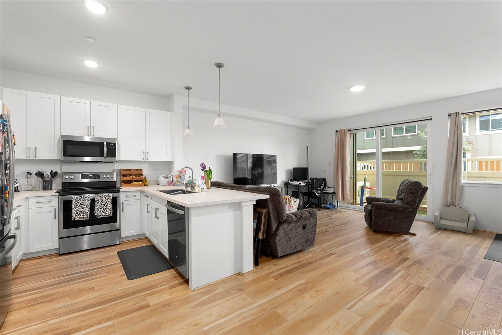 94-1188 Kalahikiola Drive 606