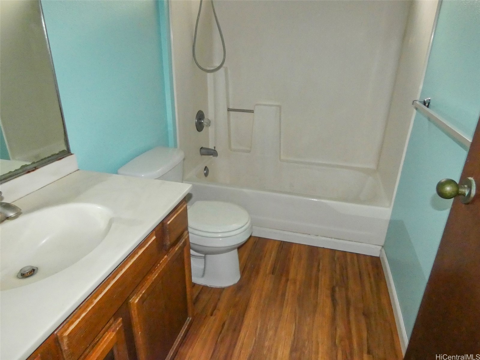 46-63 Emepela Place U206